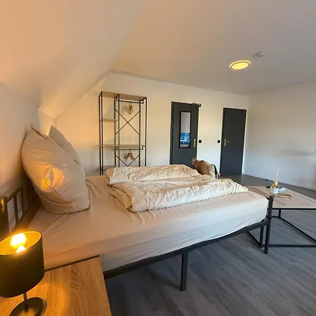 Emsroom - Gaestezimmer 哈伦